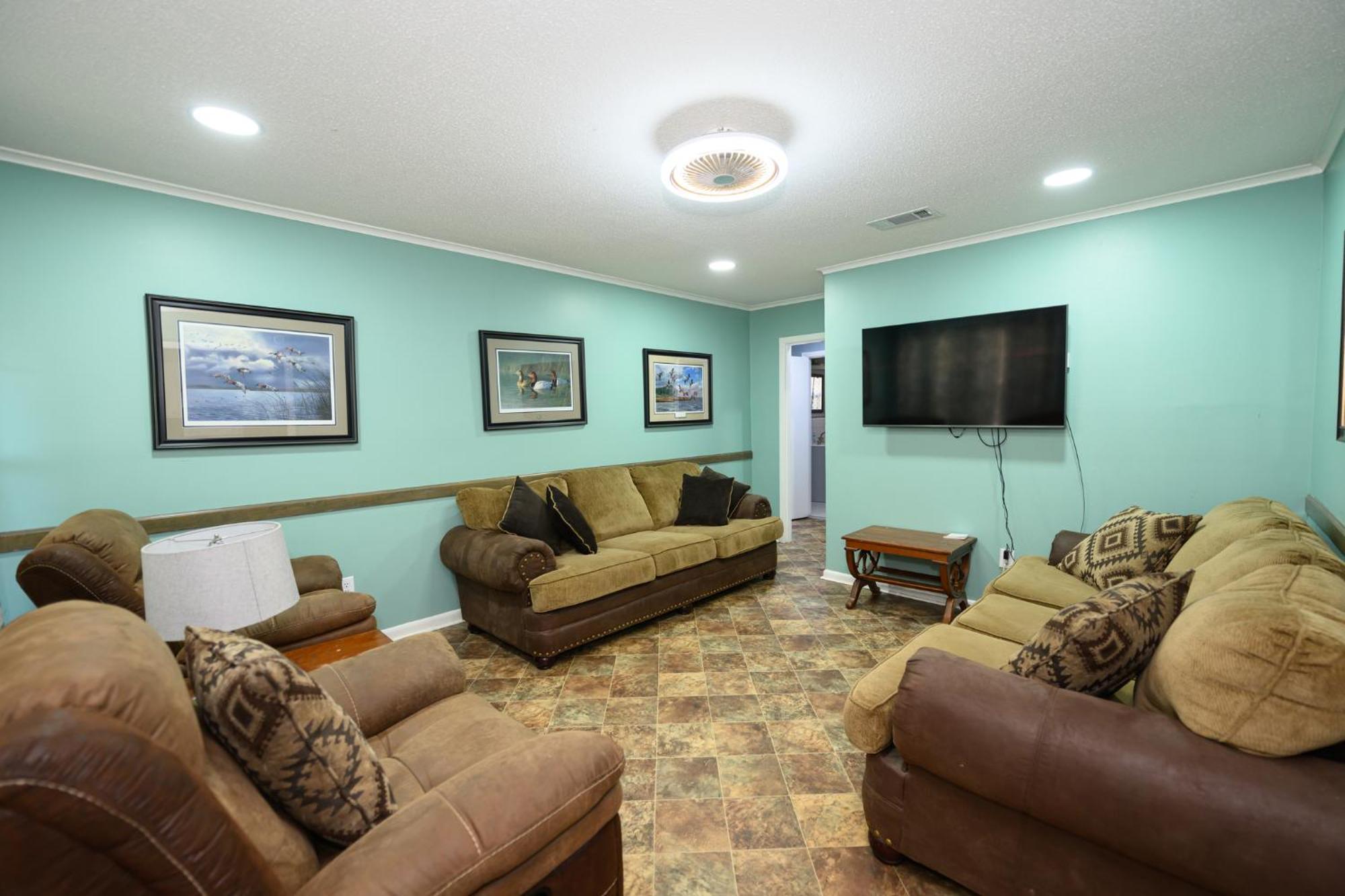 Turn On Inn Lake Village Luaran gambar